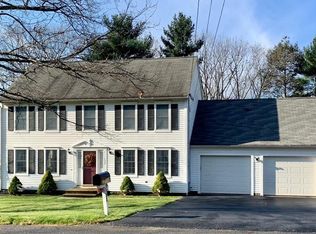 153 Cedar St, Sturbridge, MA 01518