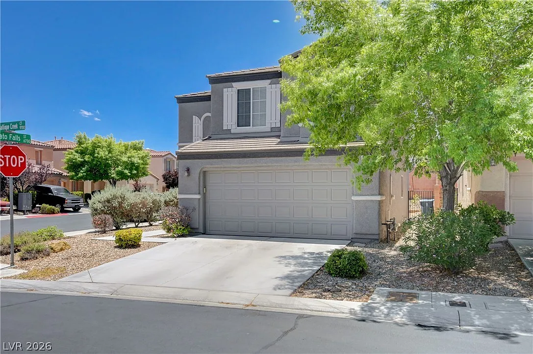 4 bed, 2.5 bath, 1746 sqft, $2,200 — Photo 3