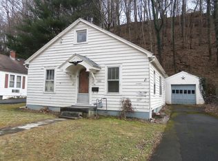 1021 Frederick St, Bluefield, WV 24701