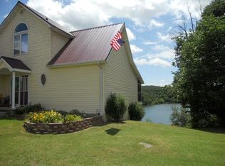 24715 Lakewood Dr, Dawson Springs, KY 42408