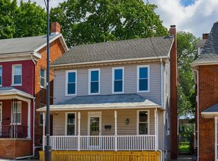 9 N Main St, Spring Grove, PA 17362