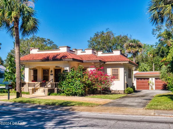 215 Washington St, New Smyrna Beach, FL 32168