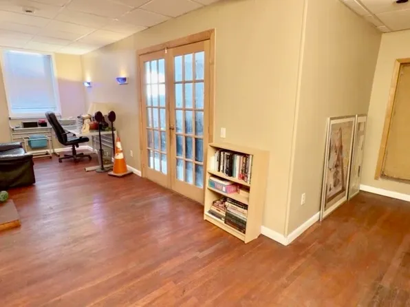 2108 West Street image 7 of 13