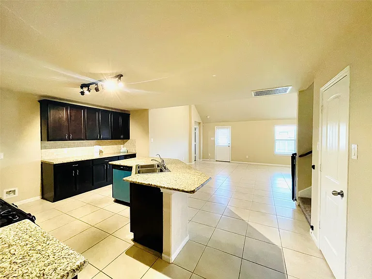 2918 Isla Gorge Ct — Photo 5