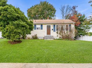 50 Riverdale Rd, Milford, CT 06460