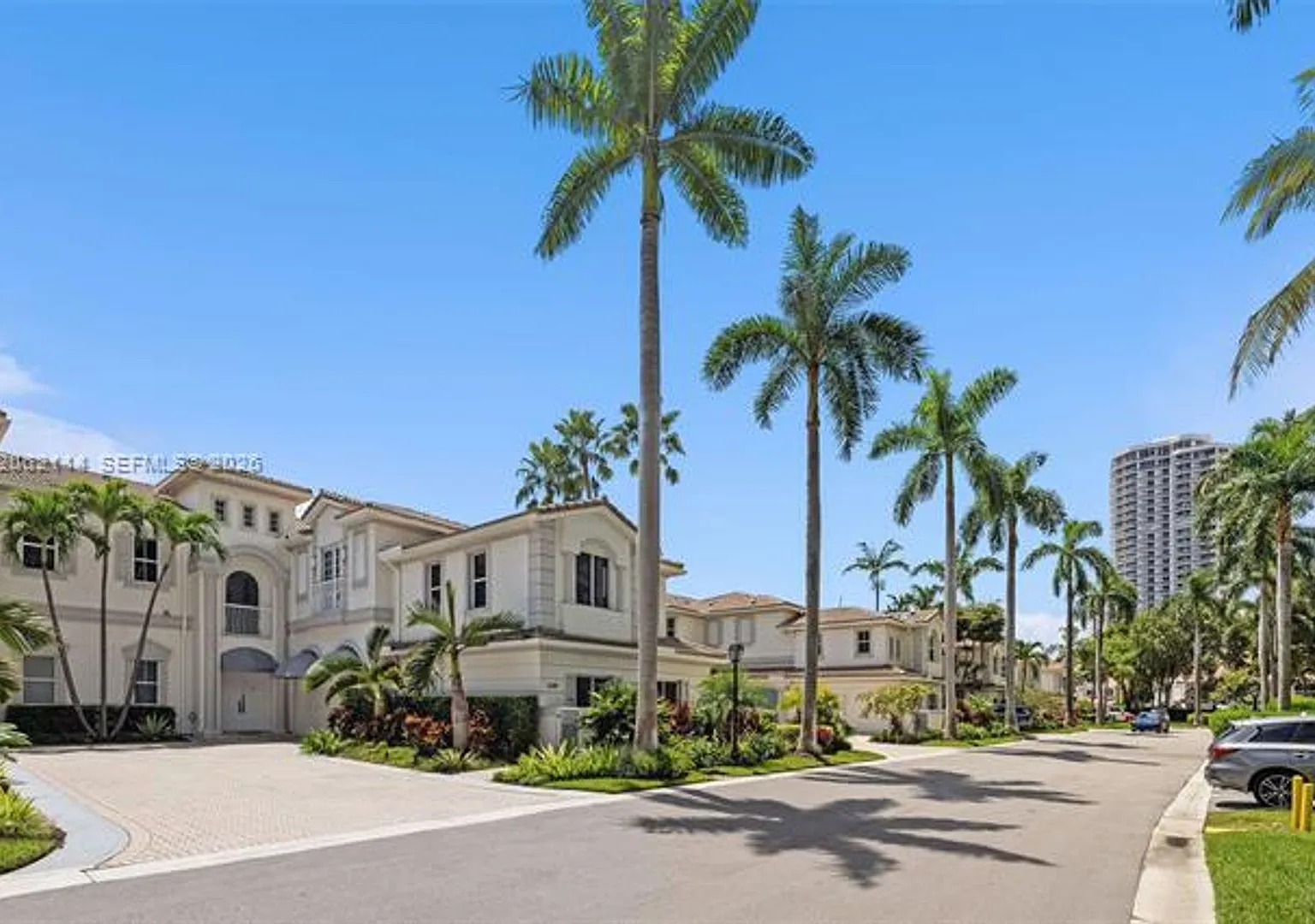 21103 NE 38th Ave # 21103, Aventura, FL 33180 — Photo 3