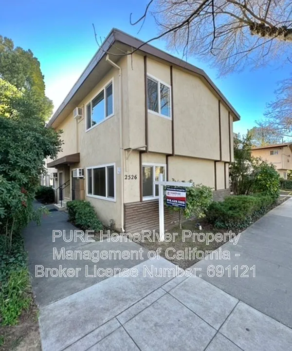 2526 G St #1