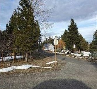 Exterior Neighborhood (street photo)