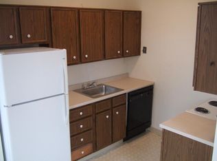 357 W Main St APT 4, Mount Pleasant, PA 15666