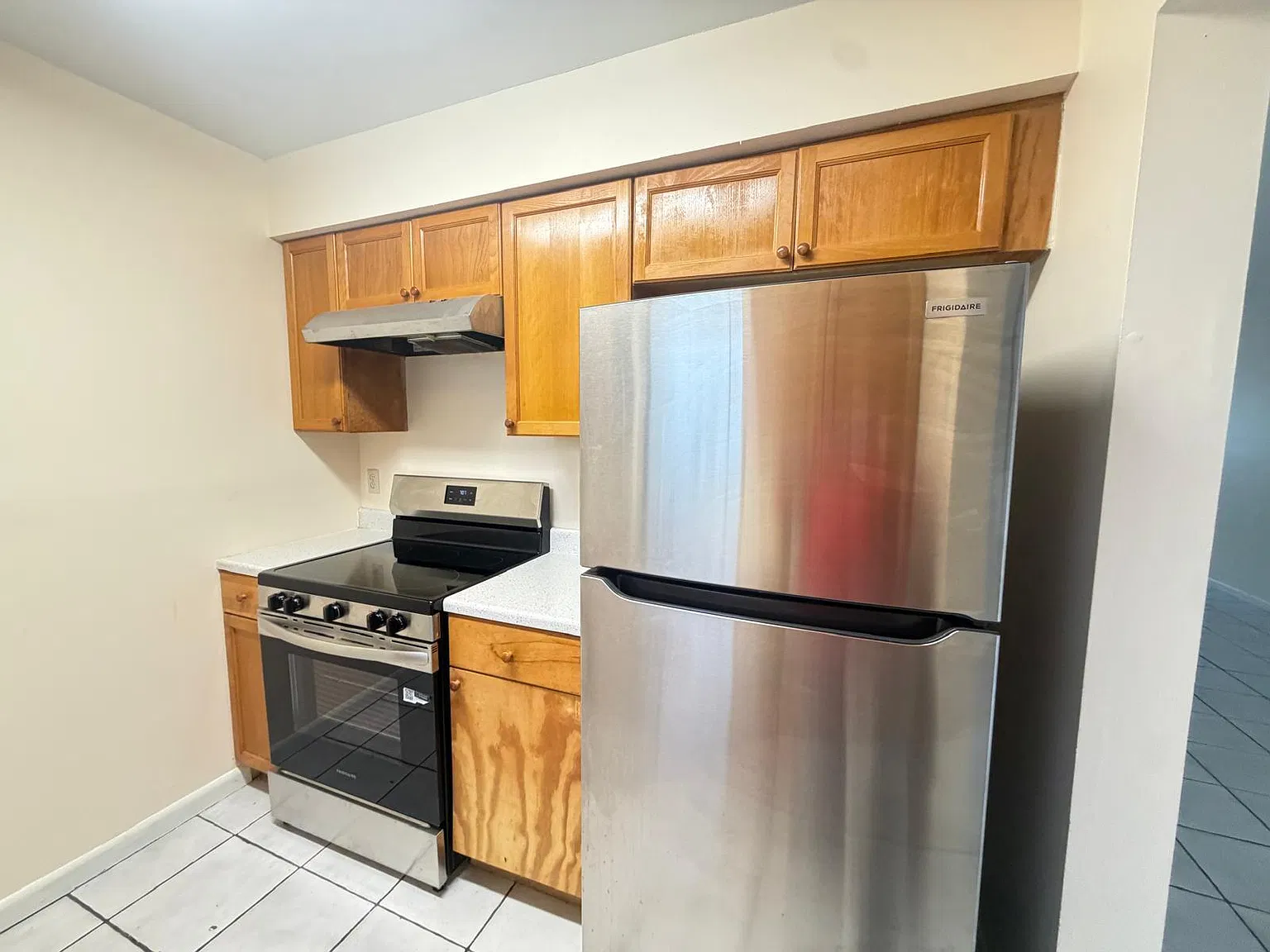 2 bed, 2.5 bath, 1166 sqft, $1,950 — Photo 2