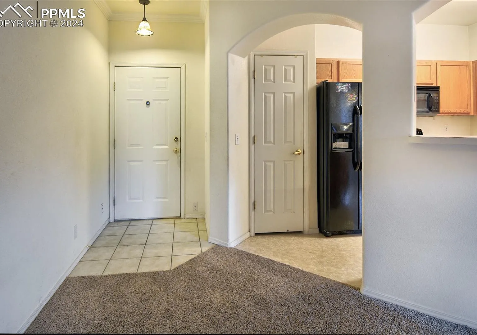 2 bed, 1137 sqft, $1,650 — Photo 3