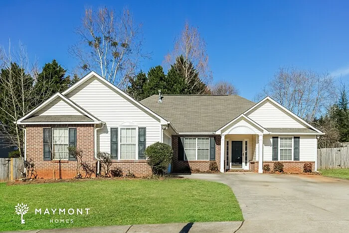 5285 Yellow Pine Dr — Photo 1