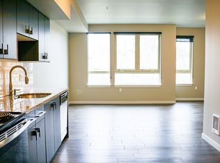 411 SE 14th Ave #303, Portland, OR 97214