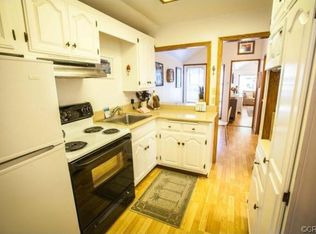 322 Sumner Ave, Avalon, CA 90704