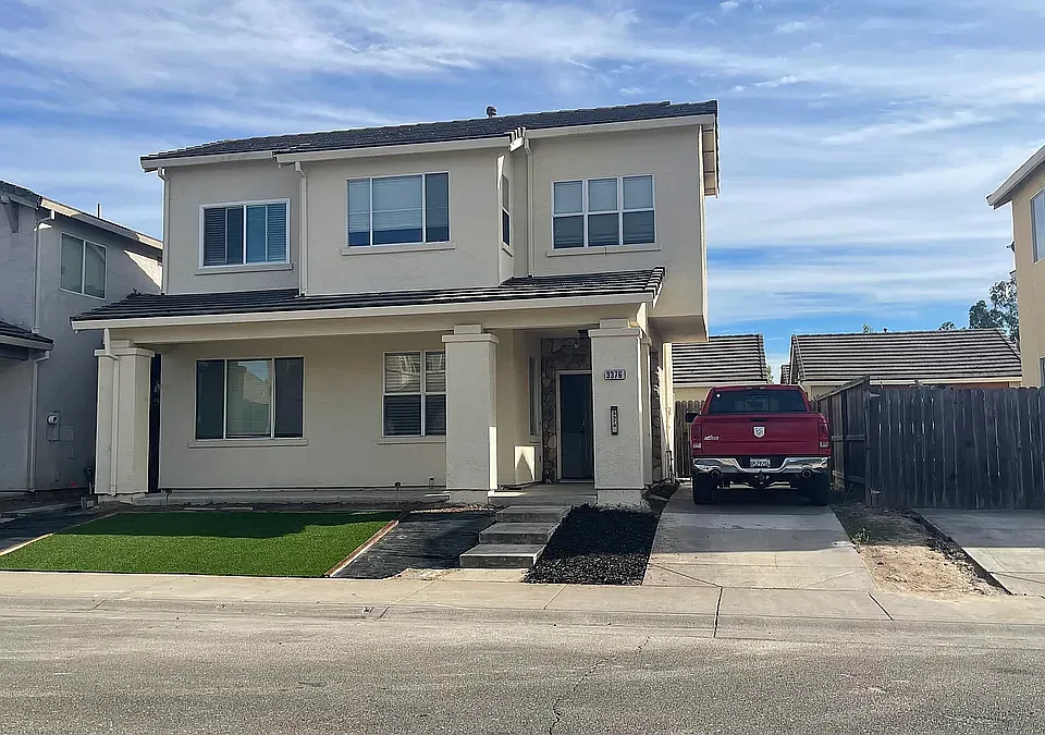 3376 Tierra Nuevo Way