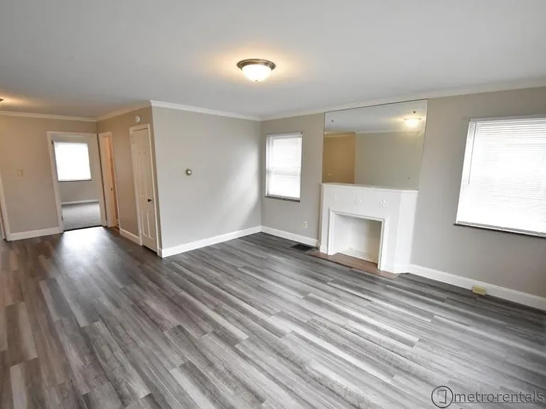 931 Kenwick Rd #A — Photo 3
