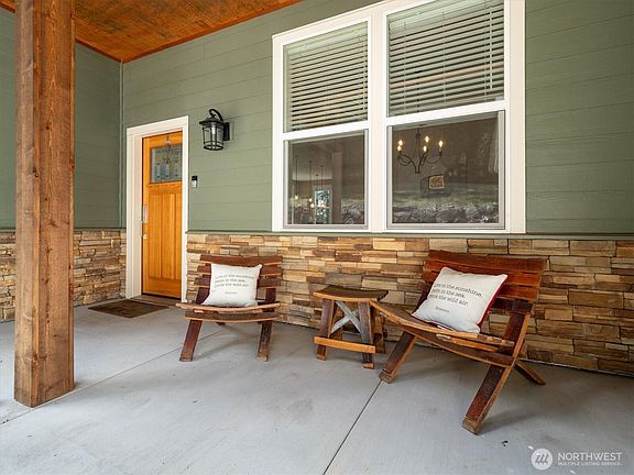5th image of 17722 E Lake Desire Drive SE