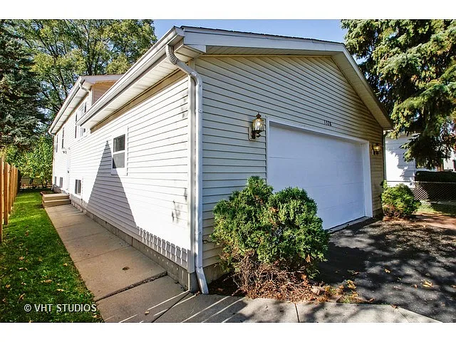 1328 Ridgeway Ave photo 1