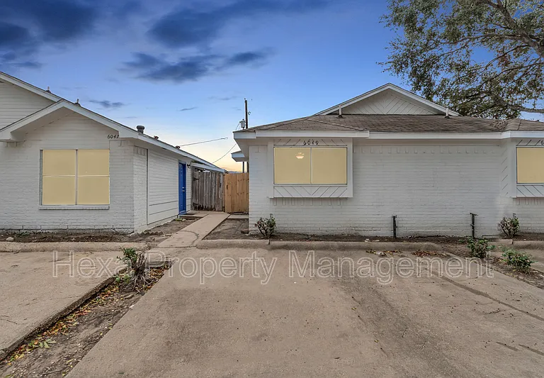 6043 Bonn Echo Ln — Photo 14