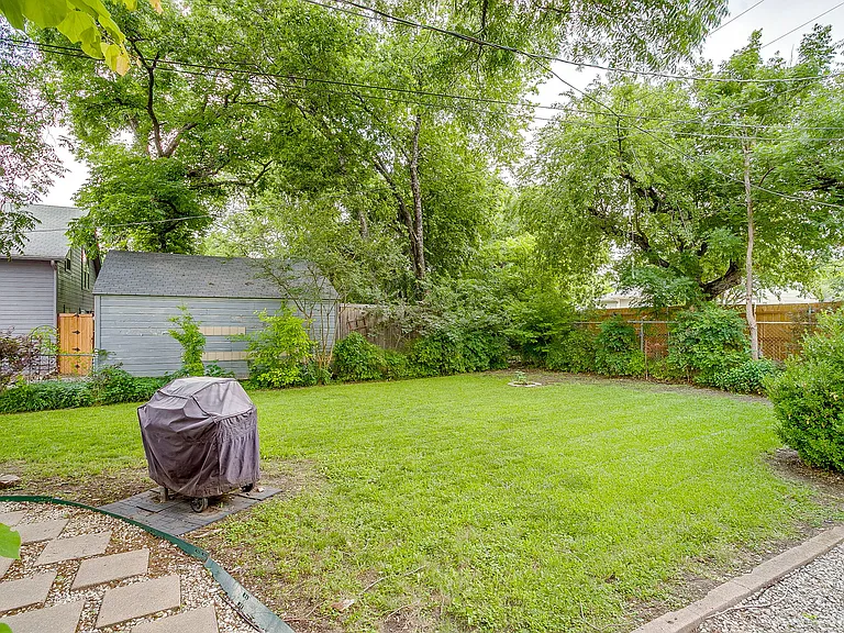 3619 Winston Rd — Photo 42