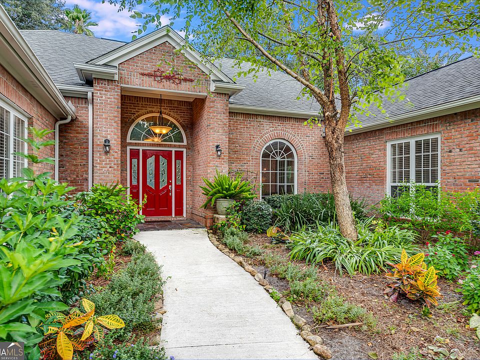 1st image of 535 Cardinal Cir E