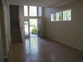 3rd image of 5245 Bay St