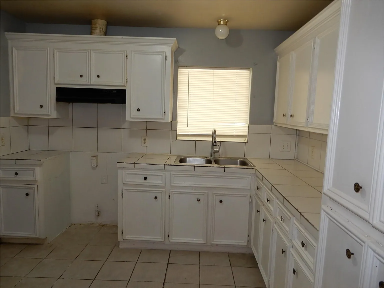 3 bed, 2.0 bath, 1243 sqft, $1,500 — Photo 4