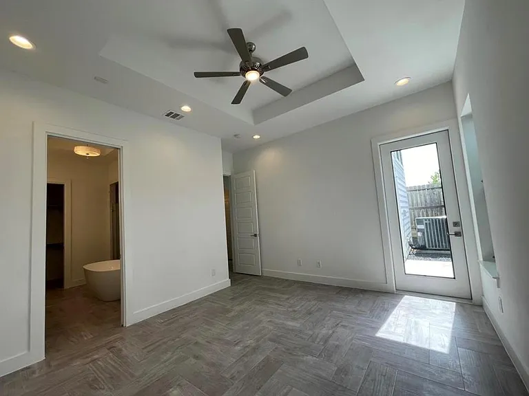 1703 Cedrocanna Ln — Photo 15