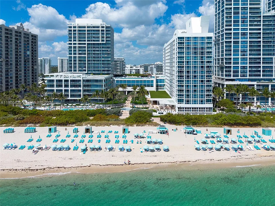 6799 Collins Ave #401