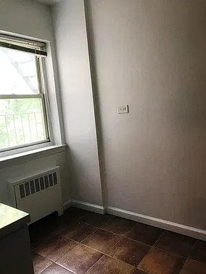 Rented by Prime Realty | media 16