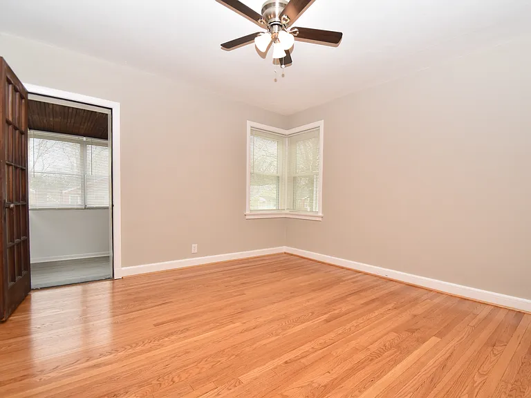 6360 Bancroft Ave #1 — Photo 14