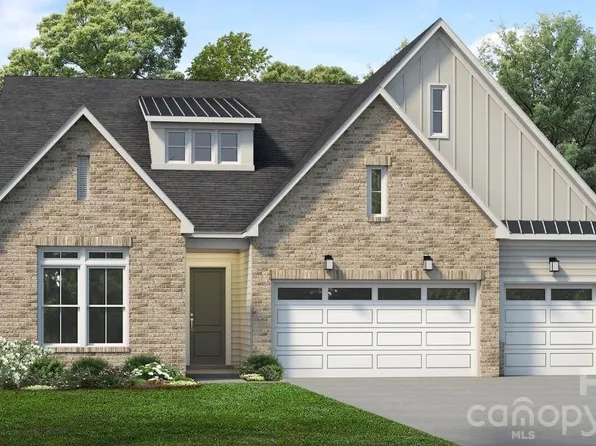 4111 Pinekirk Dr, Charlotte, NC 28269