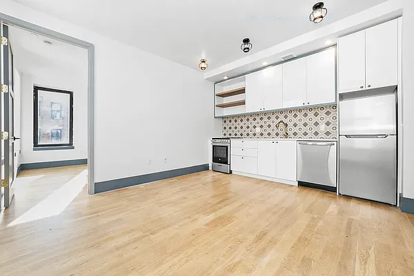 Rented by Dalan Rentals | media 27