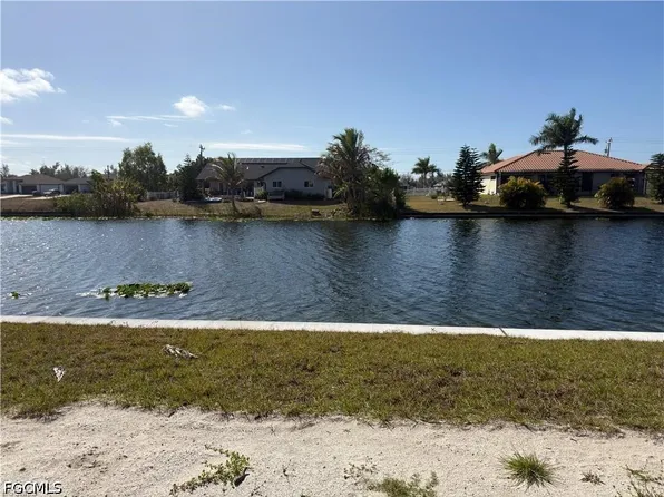 2718 NW 14th Ter, Cape Coral, FL 33993