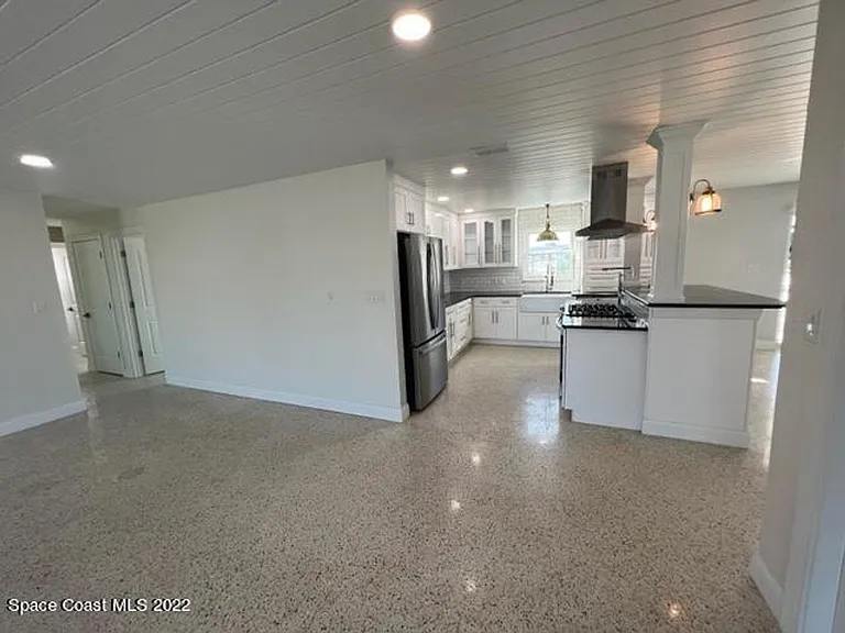 1665 S Shelter Trl — Photo 8