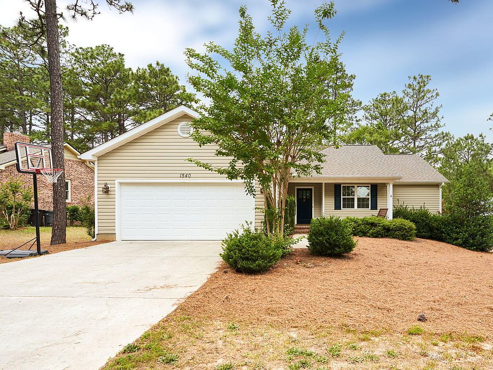 1st image of 1540 E Longleaf Drive