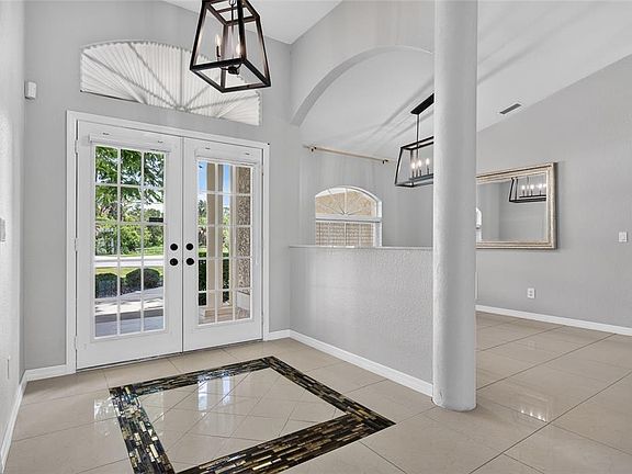 3rd image of 3985 Massini Ave