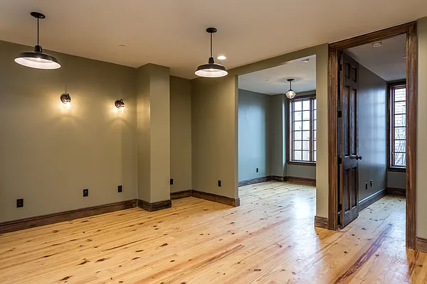 Rented by Nooklyn NYC LLC | media 26