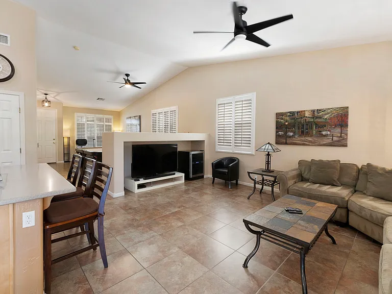 1743 E Park Ave — Photo 15