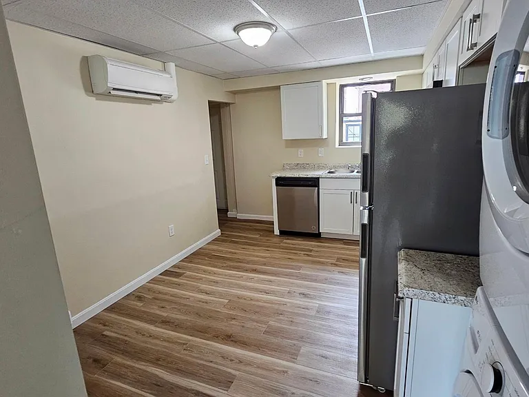 364 Merrimack St — Photo 19