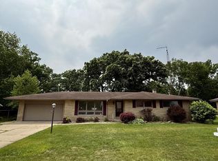 4205 86th St, Kenosha, WI 53142