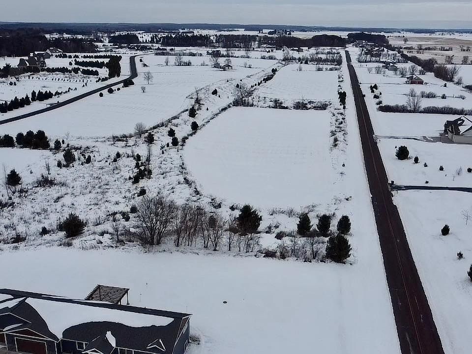 2nd image of LOT 66 21 1/4 St