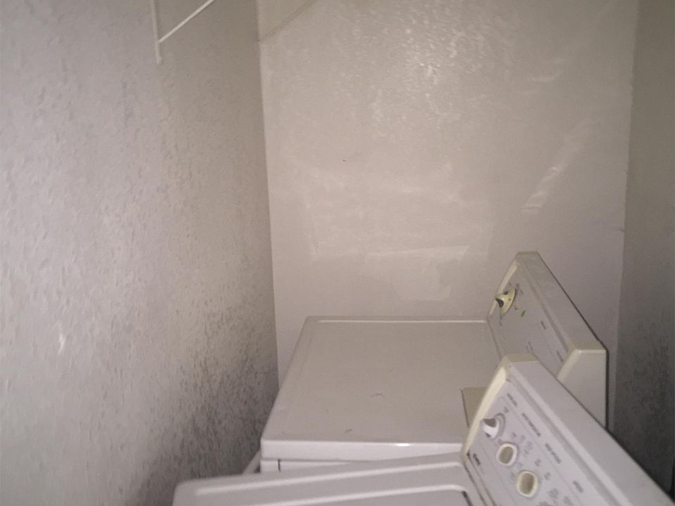 2nd image of 1615 W Mountain View Rd APT 5