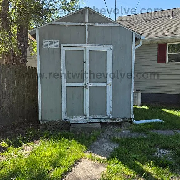1708 W 11th St — Photo 2