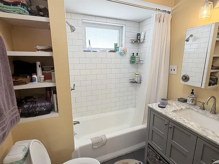 14 Norwood Ave #A — Photo 17