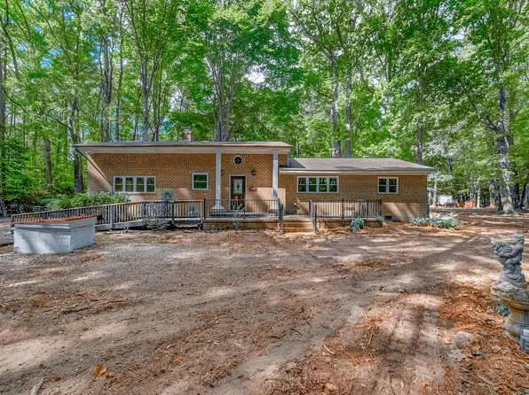 533 Allens Mill Rd, Yorktown, VA 23692