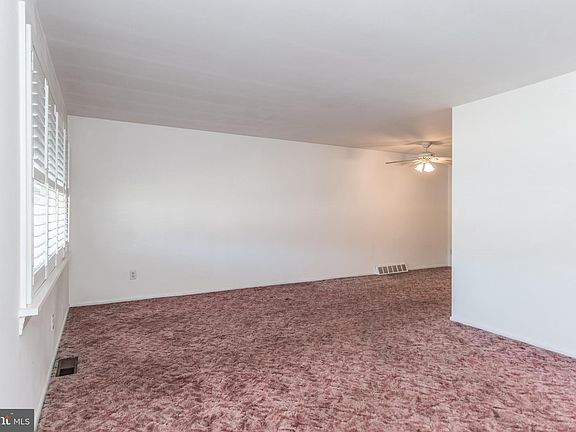 5th image of 8823 E Roosevelt Blvd