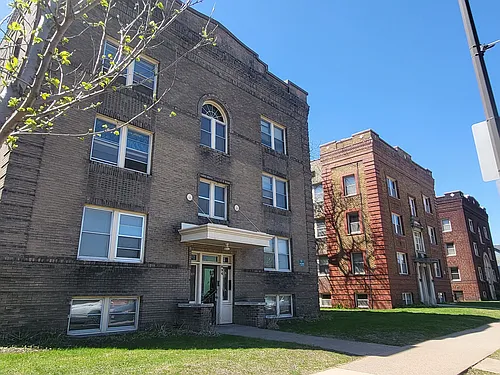 908 Grand Ave Photo 1