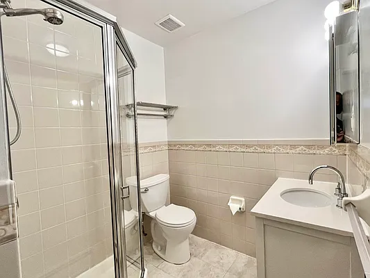 Rented by Brown Harris Stevens | media 15