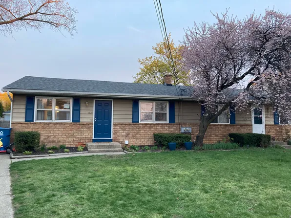 3428 Bramble Ave SW, Wyoming, MI 49519